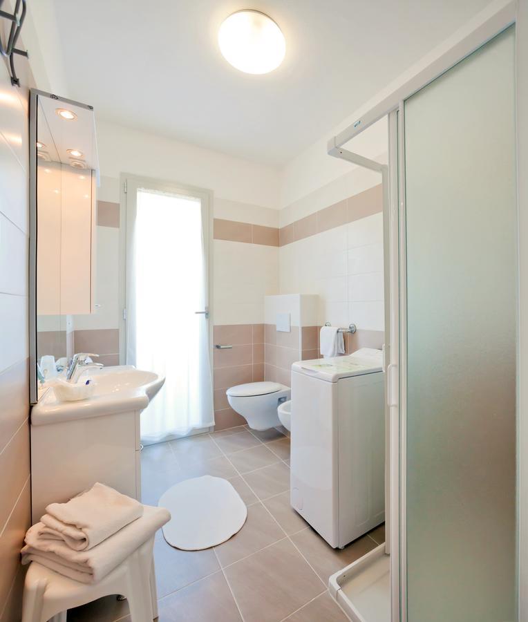 Hotel Augusta Caorle Bagian luar foto